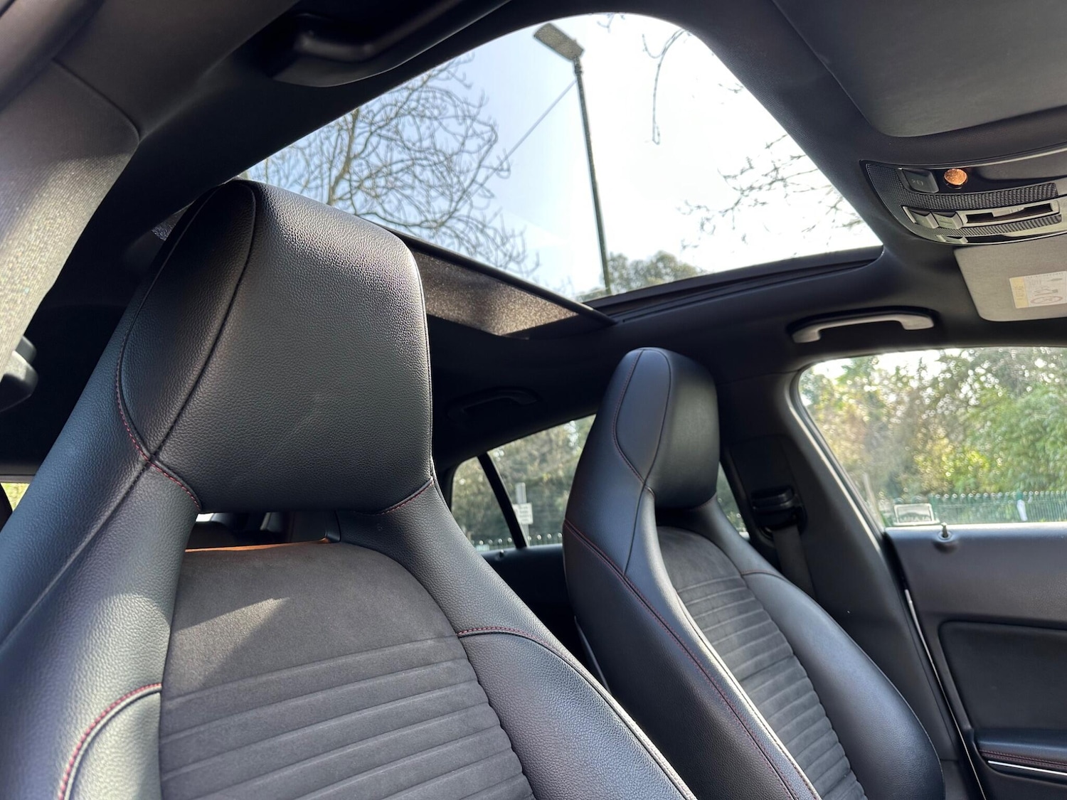 Used Mercedes-Benz CLA 2018 for sale - 77671057: Photo 3