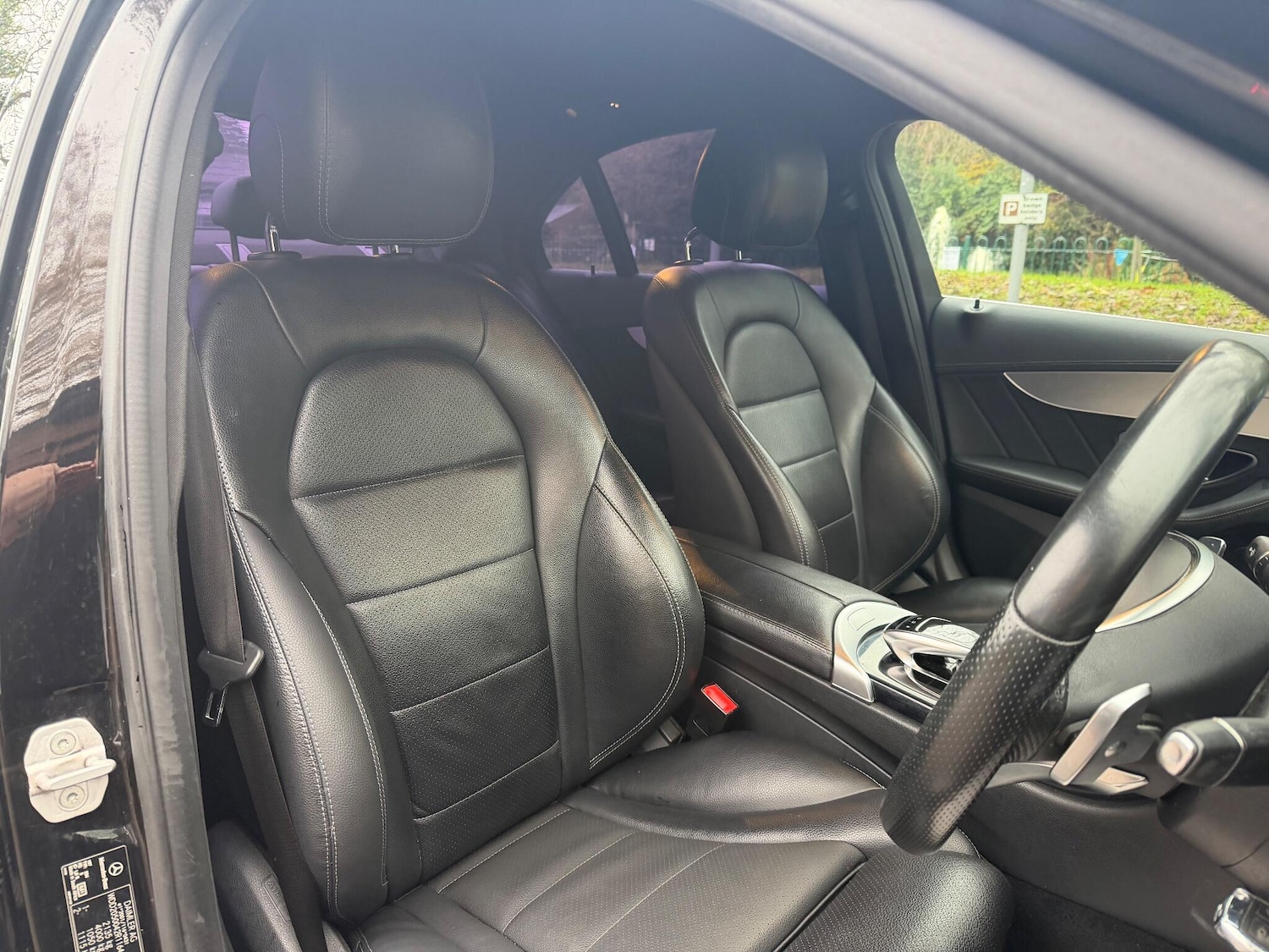 Used Mercedes-Benz C Class 2015 for sale - 76771653: Photo 11