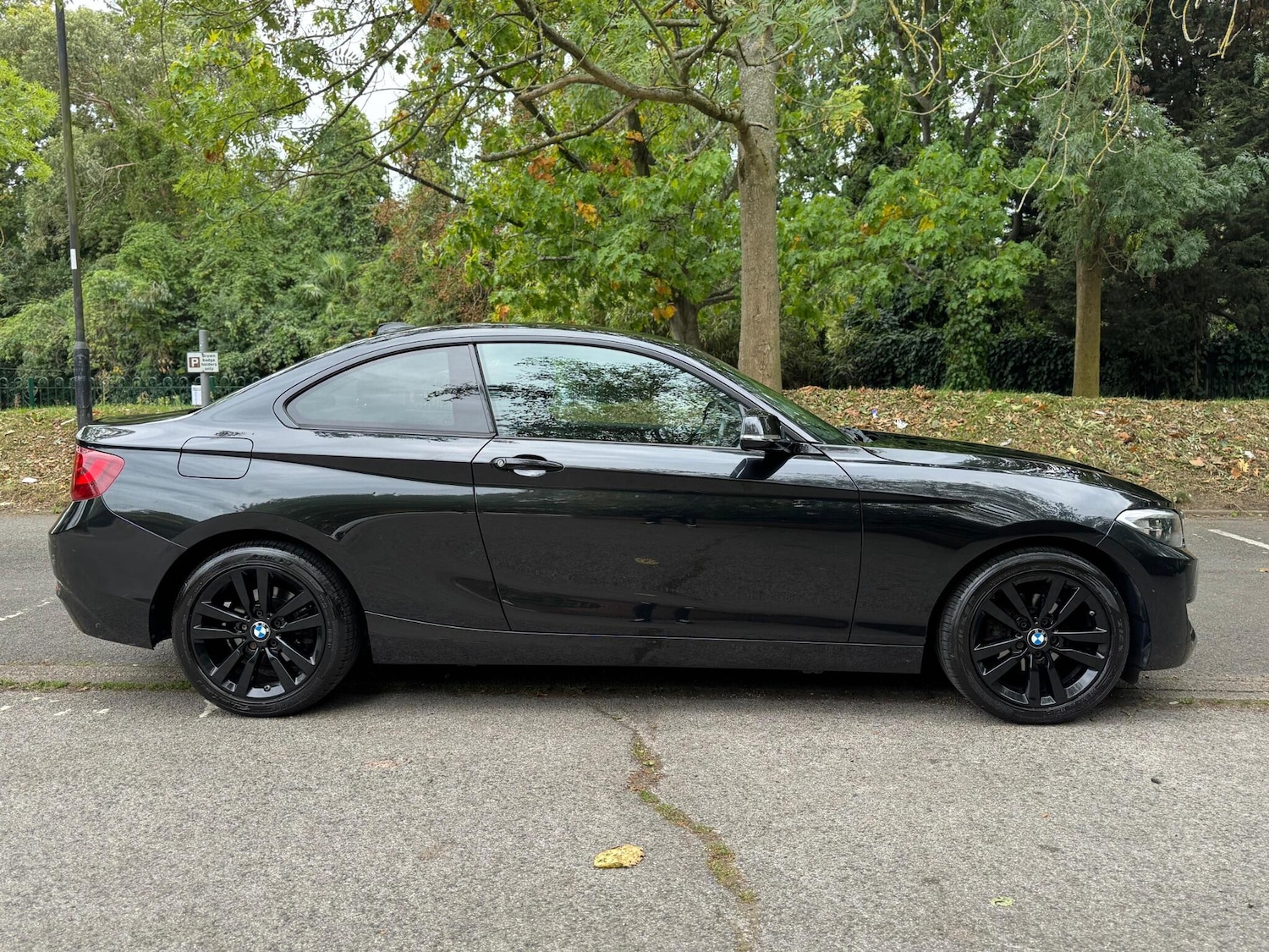 Used BMW 2 Series 2017 for sale - 76138307: Photo 2