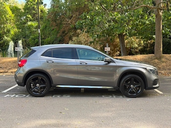 Used Mercedes-Benz GLA 2018 for sale - 79475350: Photo