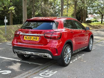 Used Mercedes-Benz GLA 2019 for sale - 79873823: Photo
