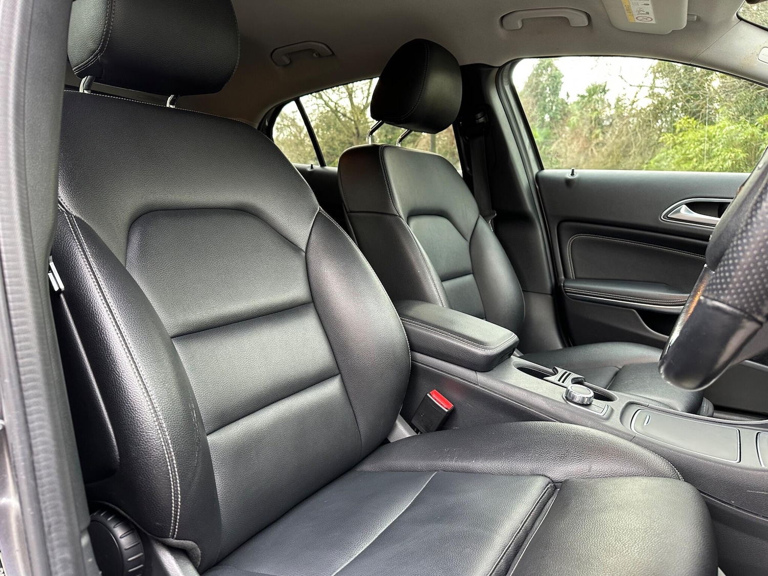 Used Mercedes-Benz GLA 2019 for sale - 77143659: Photo 12