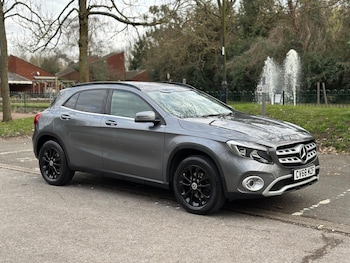 Used Mercedes-Benz GLA 2018 for sale - 77854115: Photo