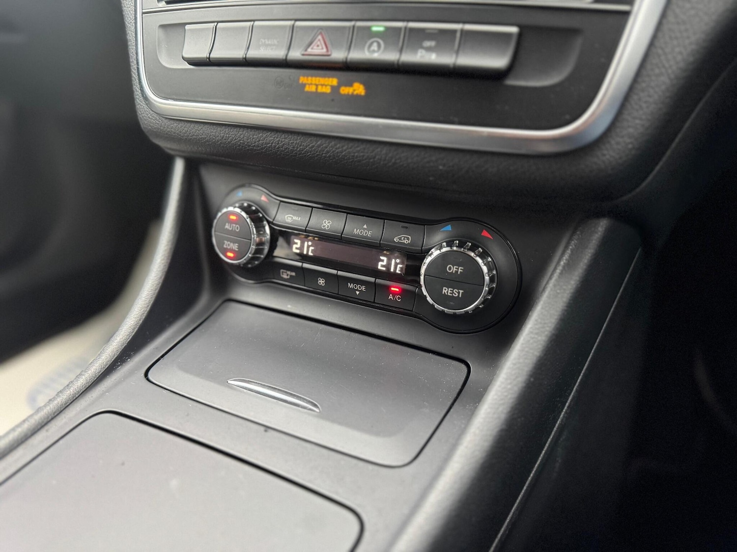 Used Mercedes-Benz CLA 2016 for sale - 76584122: Photo 33