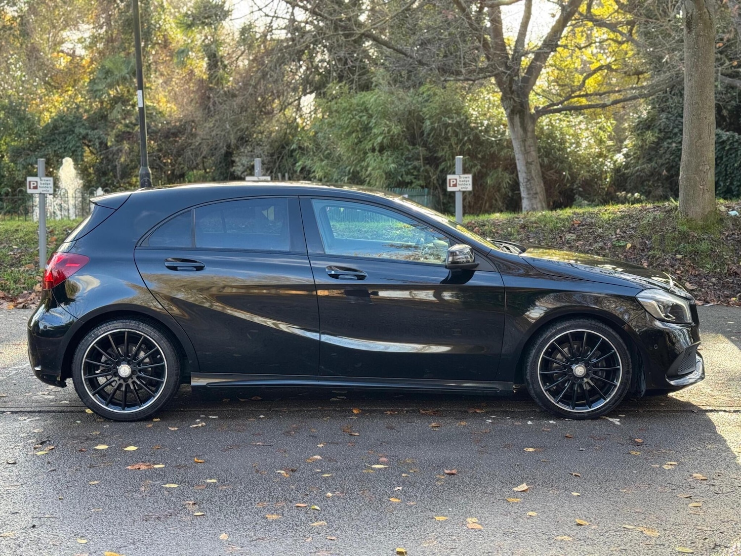 Used Mercedes-Benz A-Class 2016 for sale - 76743272: Photo 2