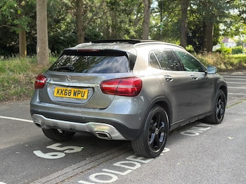 Used Mercedes-Benz GLA 2019 for sale - 79075315: Photo