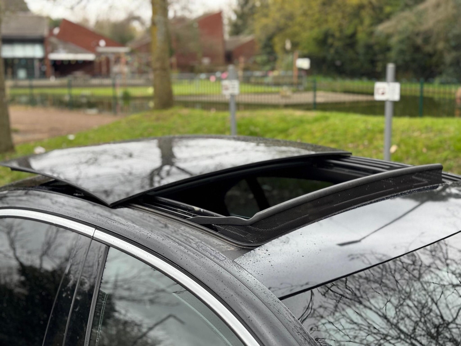 Used Mercedes-Benz C Class 2016 for sale - 78100617: Photo 2