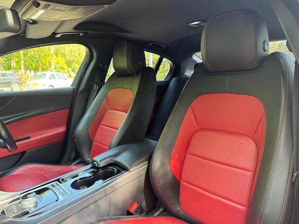 Used Jaguar XE 2016 for sale - 75646526: Photo 20