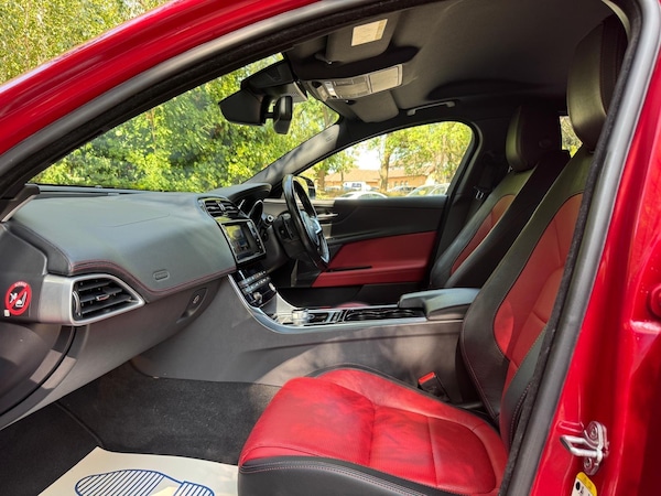 Used Jaguar XE 2016 for sale - 75646526: Photo 21