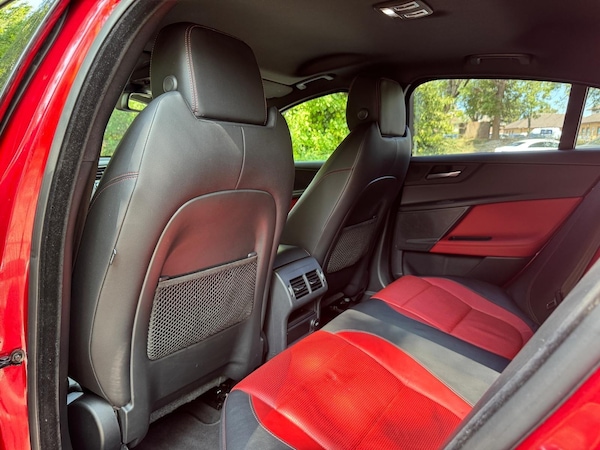 Used Jaguar XE 2016 for sale - 75646526: Photo 23