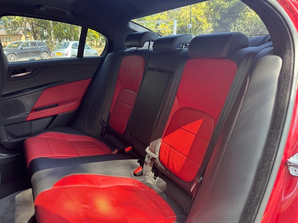 Used Jaguar XE 2016 for sale - 75646526: Photo 25
