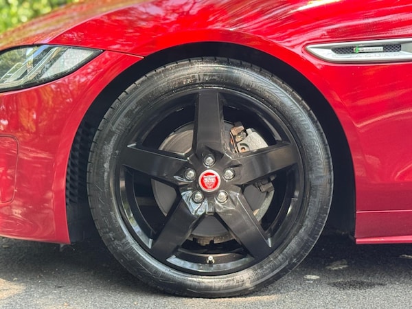 Used Jaguar XE 2016 for sale - 75646526: Photo 31