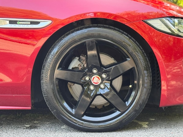 Used Jaguar XE 2016 for sale - 75646526: Photo 33