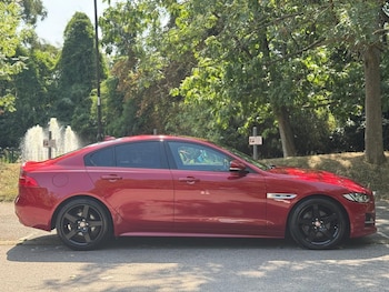 Used Jaguar XE 2016 for sale - 75646526: Photo