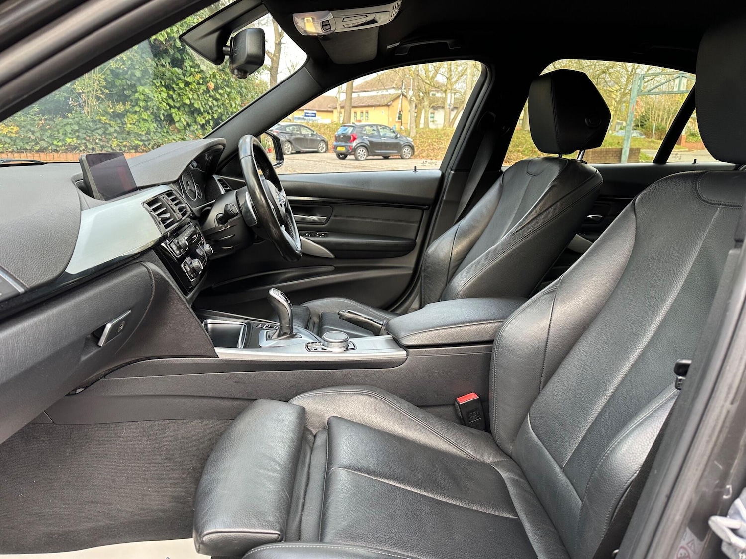 Used BMW 3 Series 2018 for sale - 76714522: Photo 15