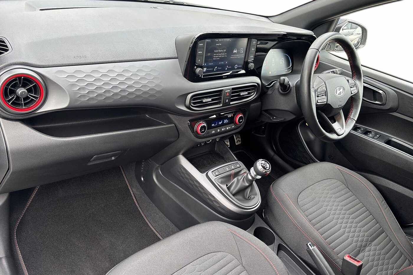 Used Hyundai i10 2024 for sale - 76677712: Photo 2