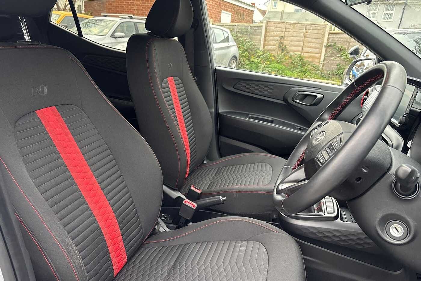 Used Hyundai i10 2024 for sale - 76677712: Photo 20