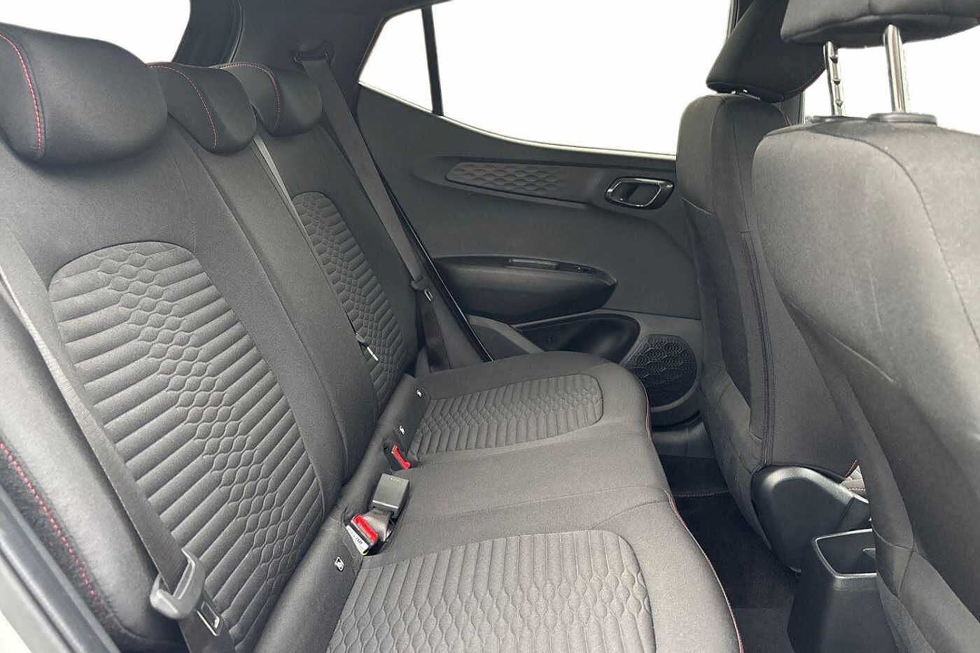 Used Hyundai i10 2024 for sale - 76677712: Photo 9