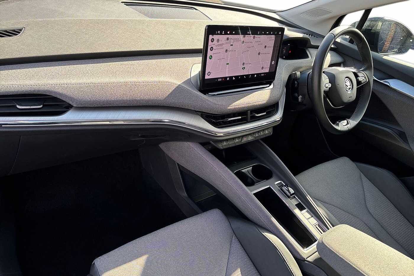 Used Skoda Enyaq 2025 for sale - 76680580: Photo 2