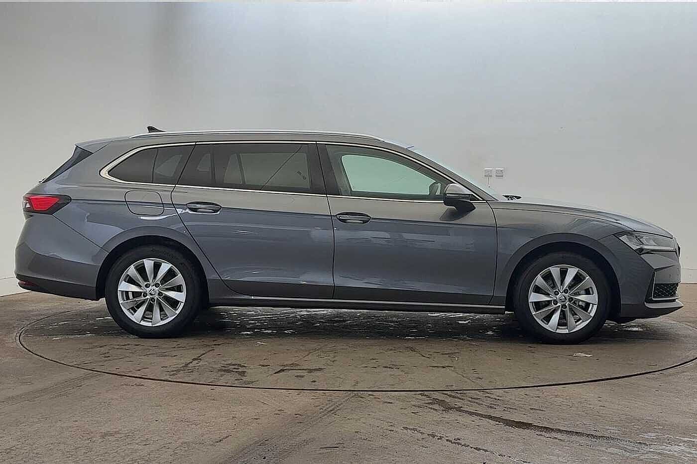 Used Skoda Superb 2024 for sale - 76676651: Photo 4