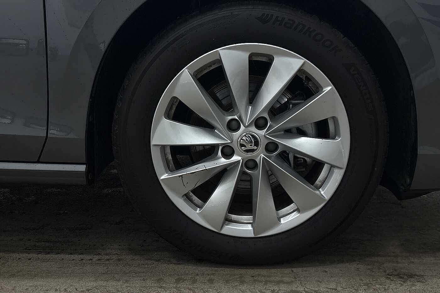 Used Skoda Superb 2024 for sale - 76676651: Photo 5