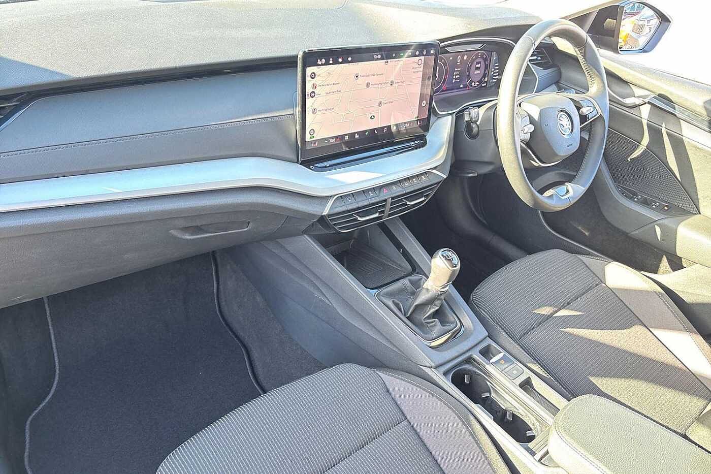 Used Skoda Octavia 2024 for sale - 76677131: Photo 2