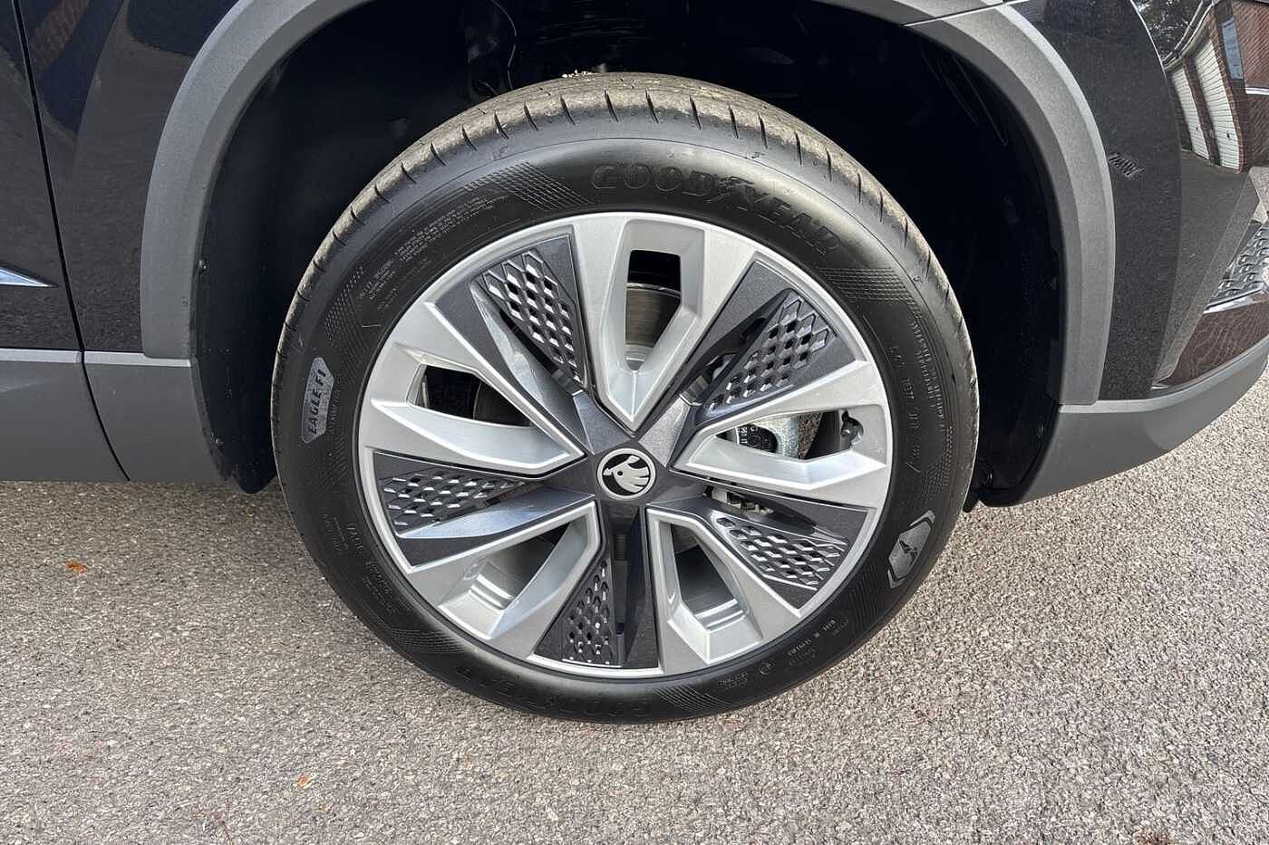 Used Skoda Karoq 2025 for sale - 76679467: Photo 5