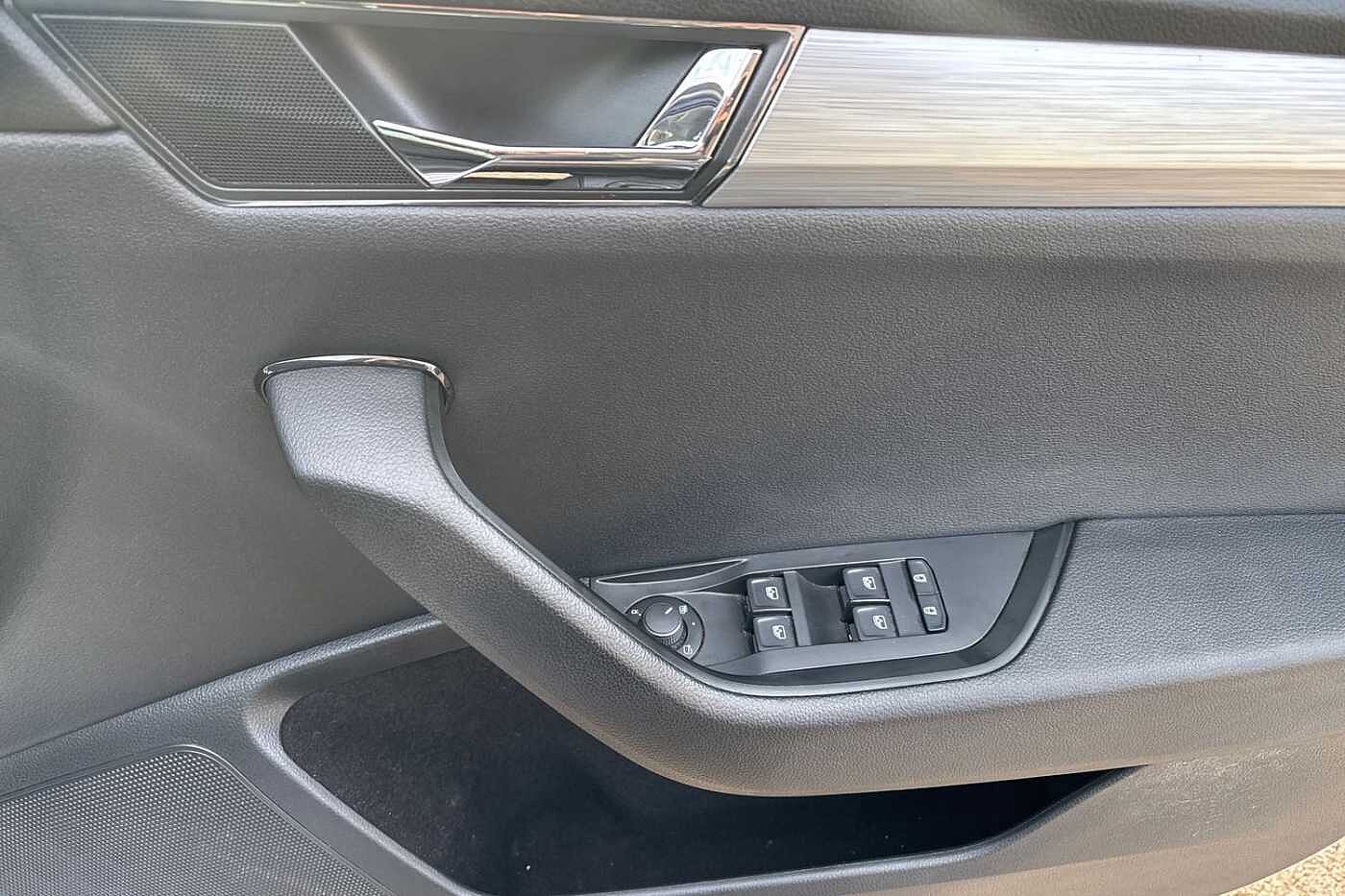 Used Skoda Superb 2021 for sale - 76674086: Photo 24