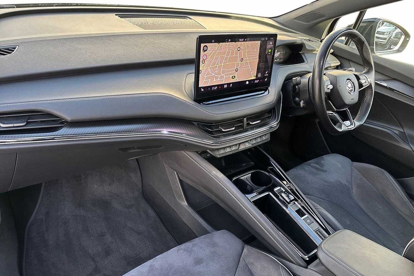 Used Skoda Enyaq 2024 for sale - 76677476: Photo 2