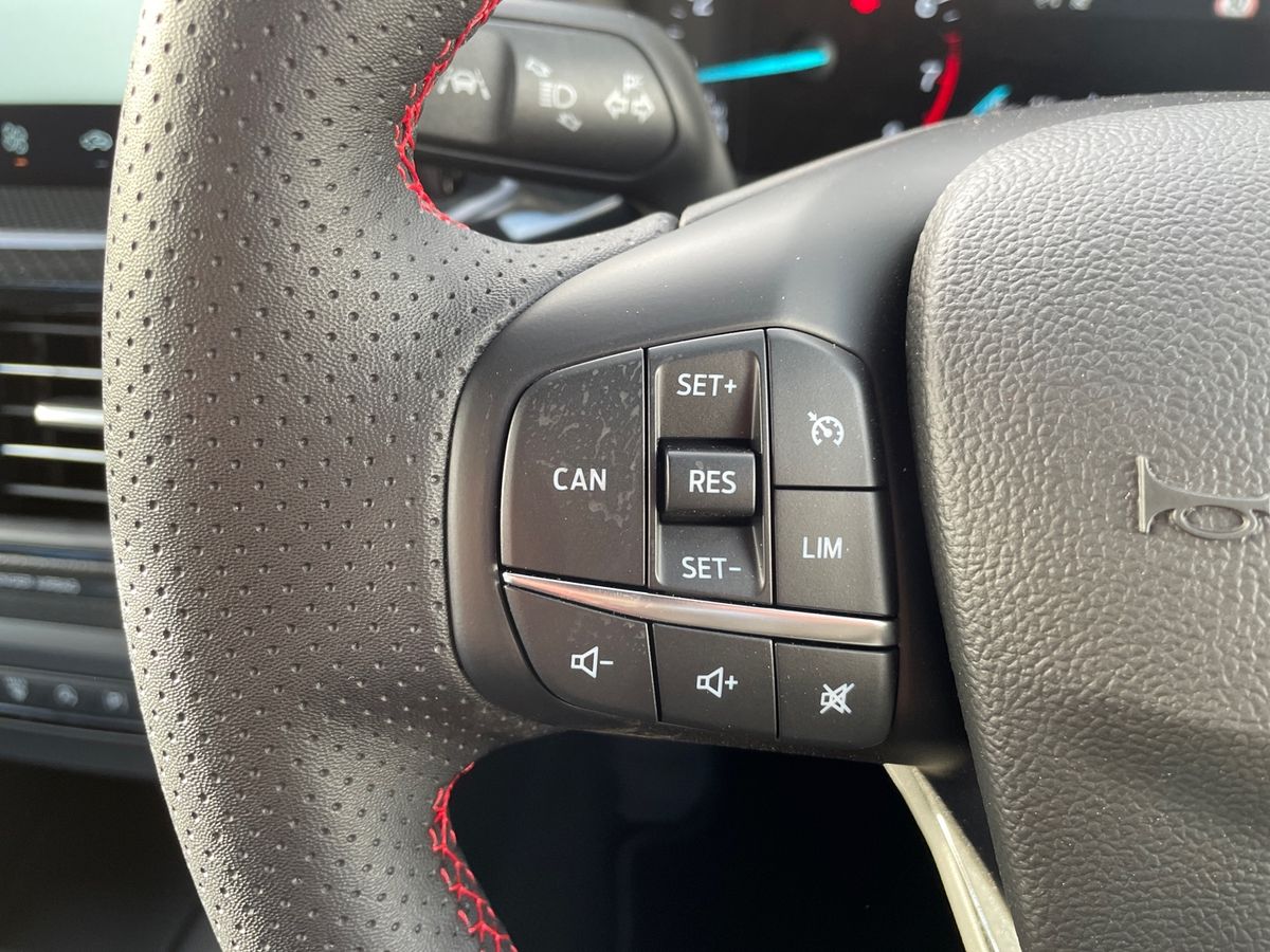 Used Ford Focus 2025 for sale - 76836851: Photo 31