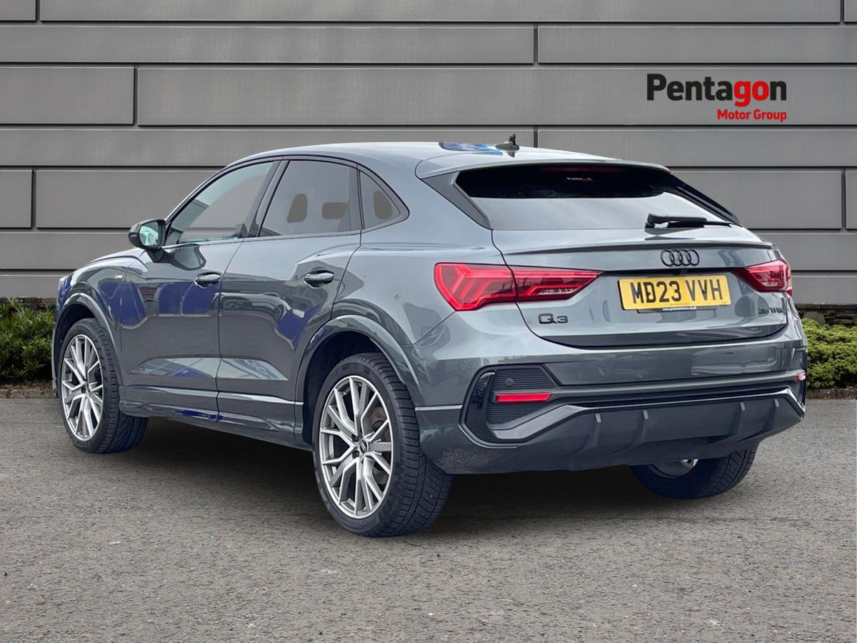 Used Audi Q3 2023 for sale - 76376624: Photo 2