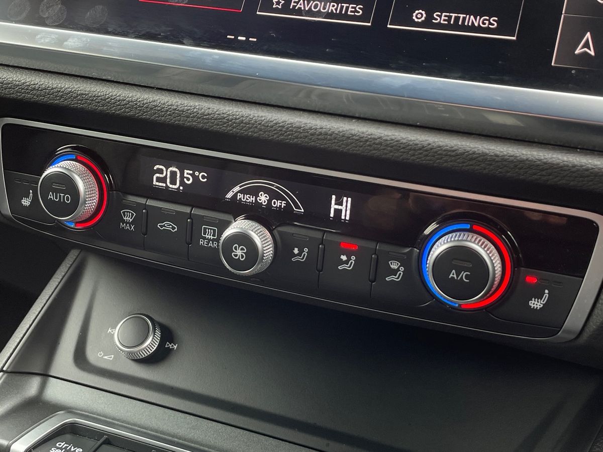 Used Audi Q3 2023 for sale - 76376624: Photo 28