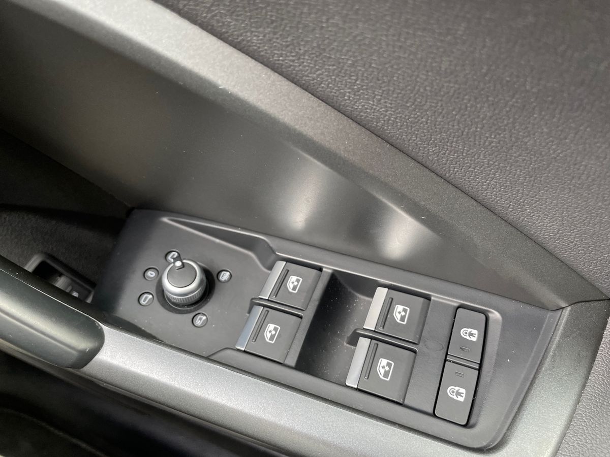 Used Audi Q3 2023 for sale - 76376624: Photo 36