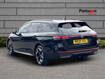 Used Volkswagen Passat 2025 for sale - 76193636: Photo 2