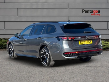 Used Volkswagen Passat 2025 for sale - 76407302: Photo