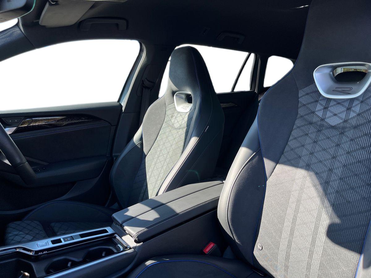 Used Volkswagen Passat 2025 for sale - 76407302: Photo 9