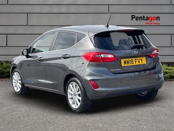 Used Ford Fiesta 2018 for sale - 75561142: Photo