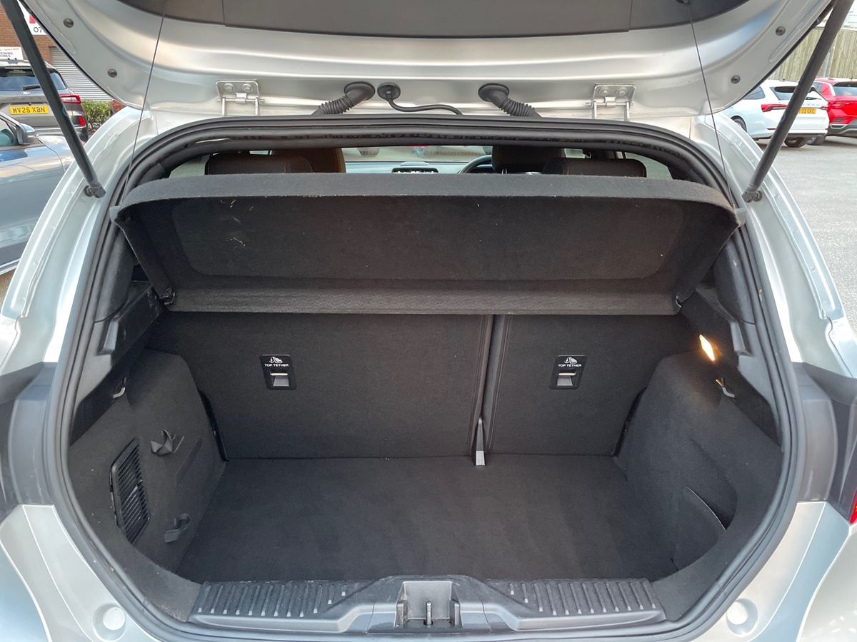 Used Ford Fiesta 2020 for sale - 76876001: Photo 11