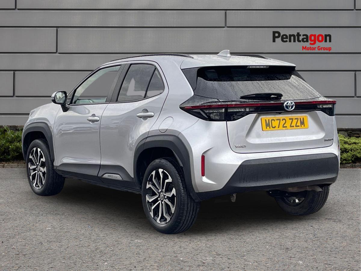 Used Toyota Yaris Cross 2023 for sale - 77096837: Photo 2