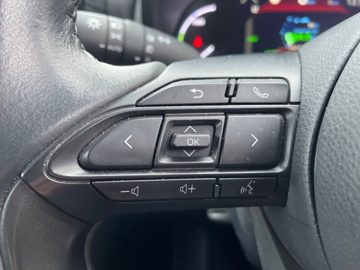 Used Toyota Yaris Cross 2023 for sale - 77096837: Photo 26