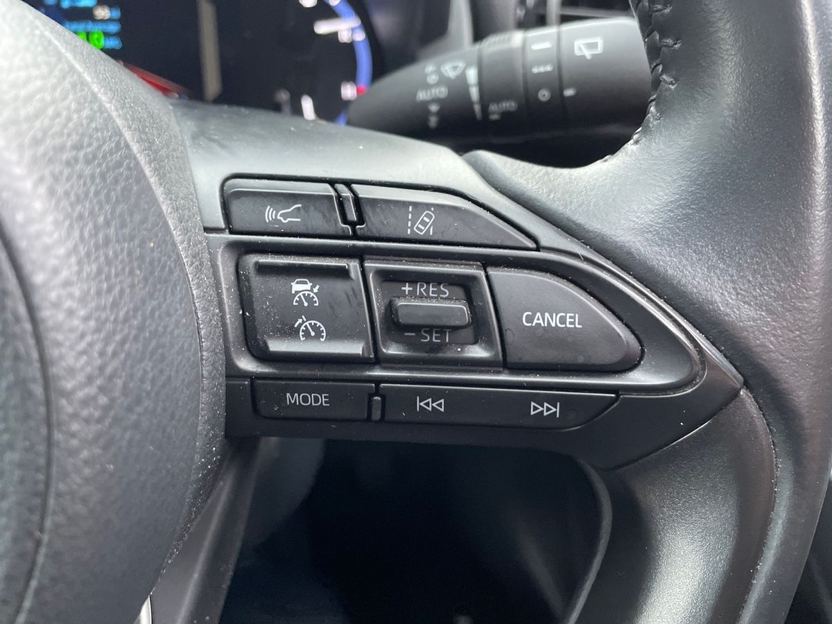 Used Toyota Yaris Cross 2023 for sale - 77096837: Photo 29