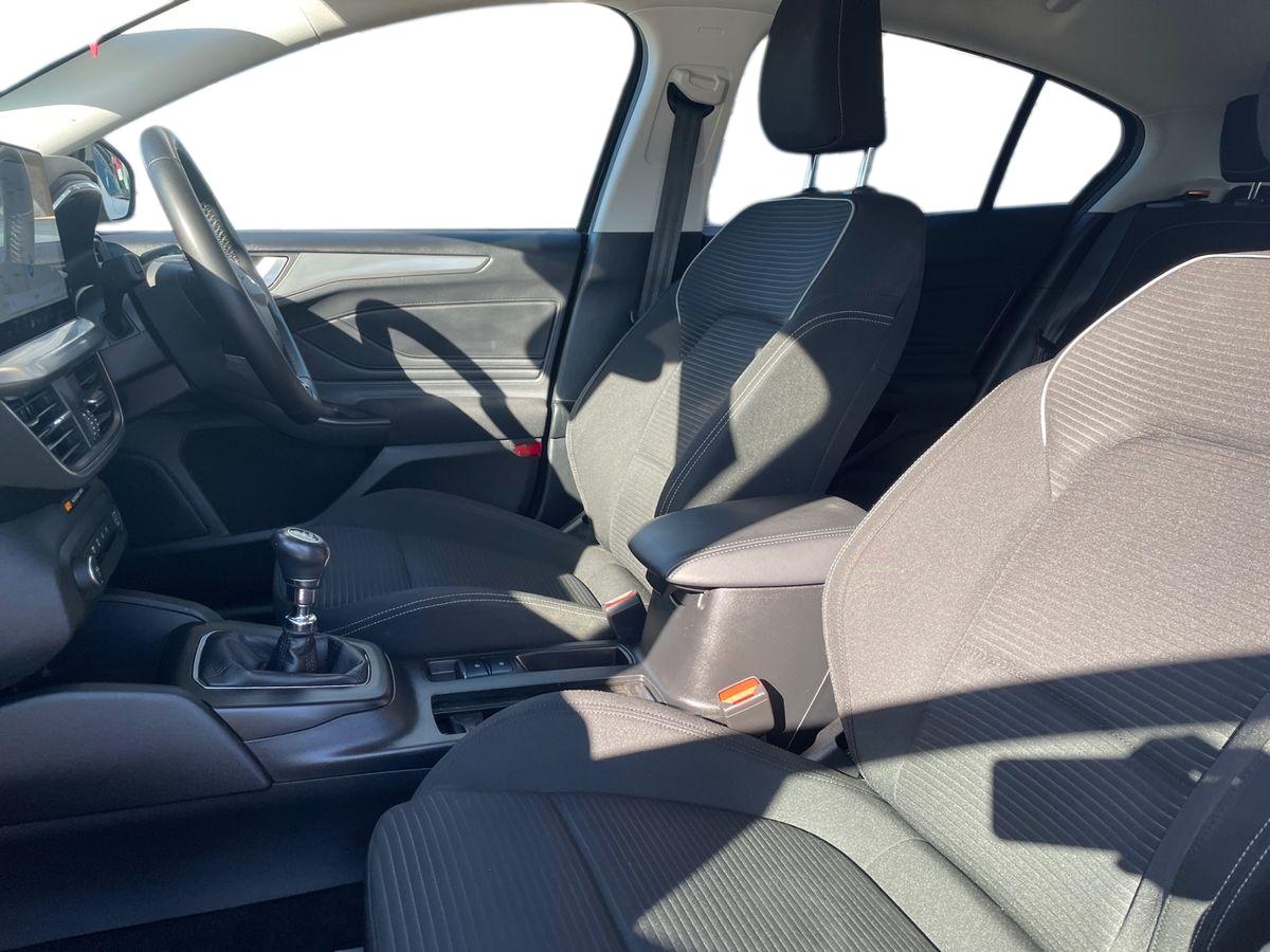 Used Ford Focus 2023 for sale - 76186167: Photo 9