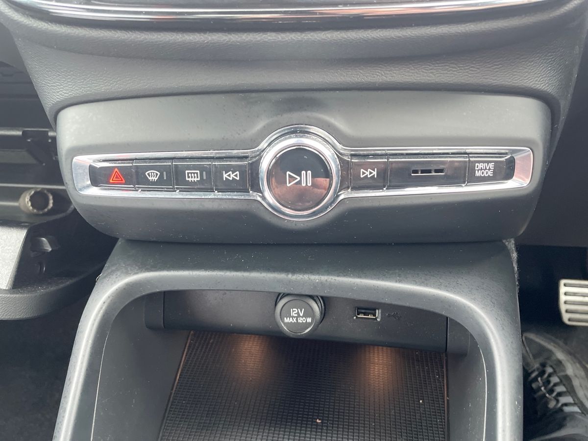 Used Volvo XC40 2018 for sale - 76488258: Photo 25