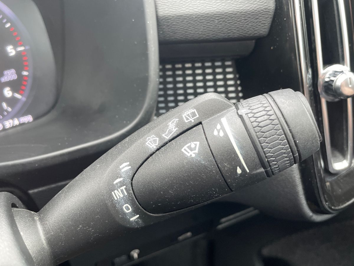 Used Volvo XC40 2018 for sale - 76488258: Photo 30