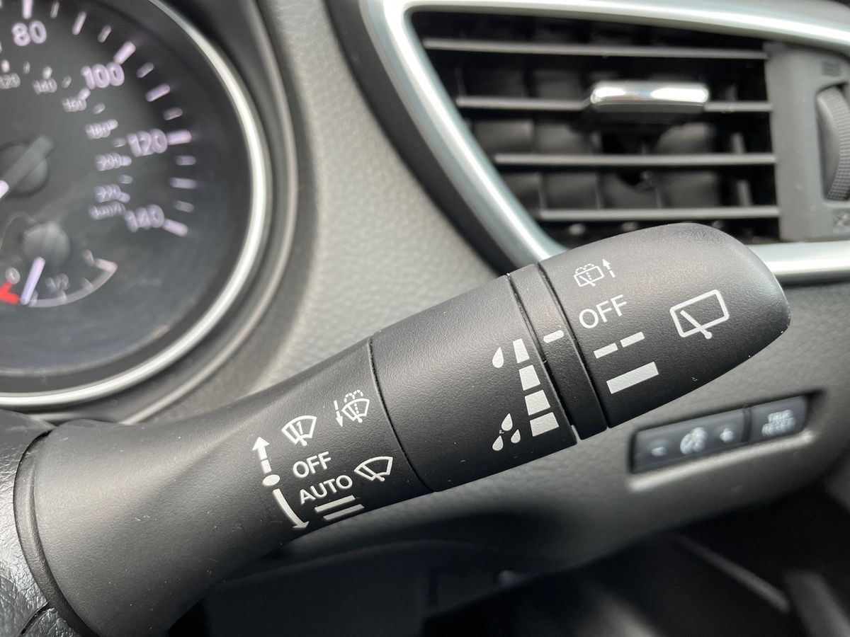 Used Nissan Qashqai 2018 for sale - 76335055: Photo 30