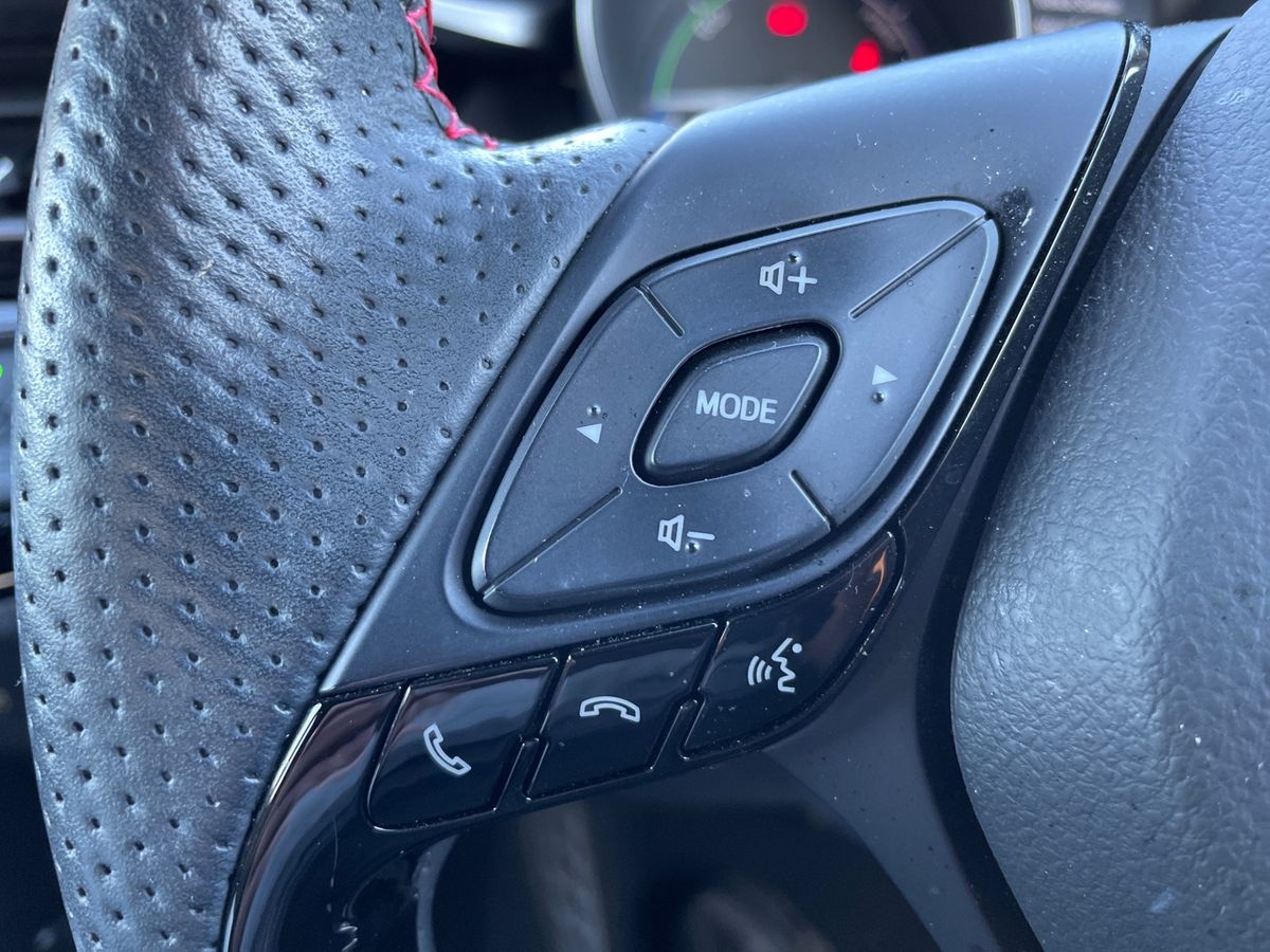 Used Toyota C-HR 2023 for sale - 76034435: Photo 26