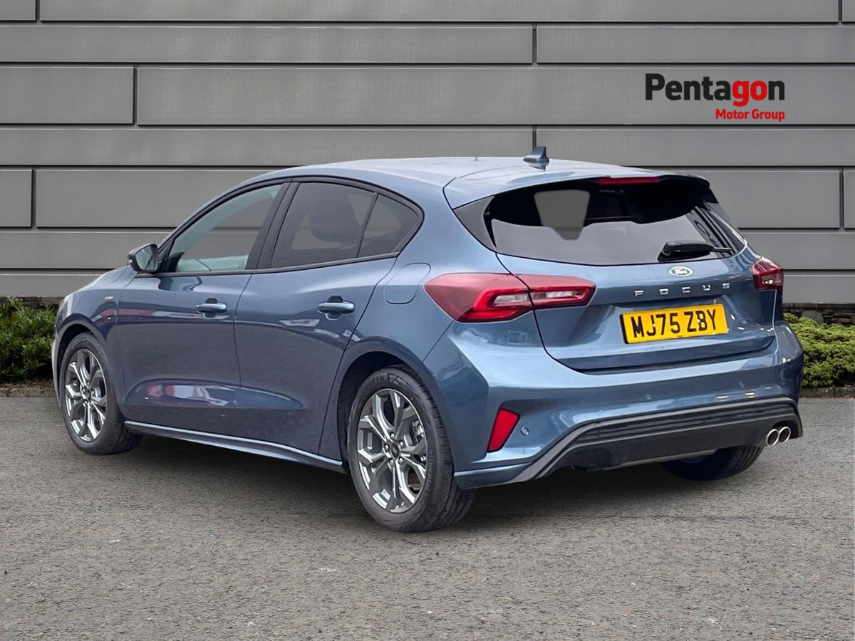 Used Ford Focus 2025 for sale - 76875925: Photo 2