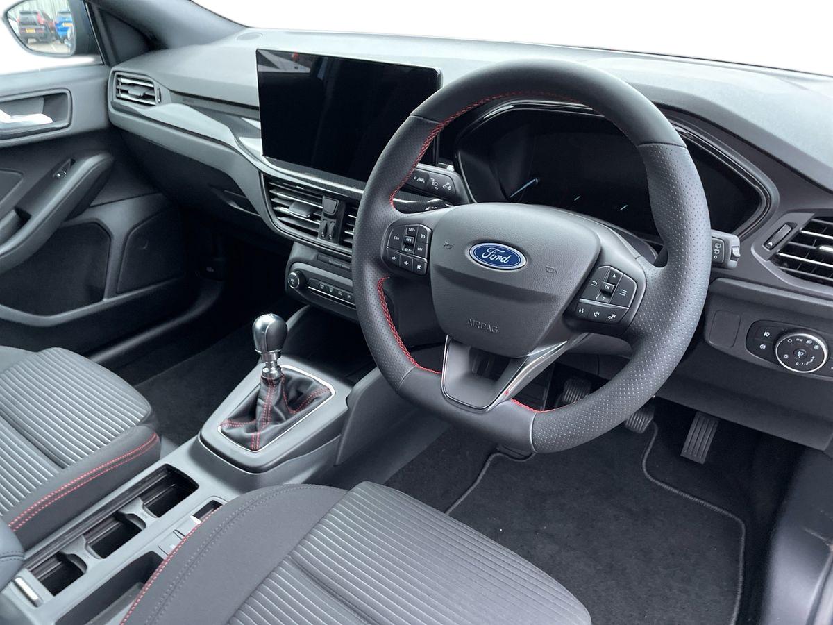 Used Ford Focus 2025 for sale - 76875925: Photo 6