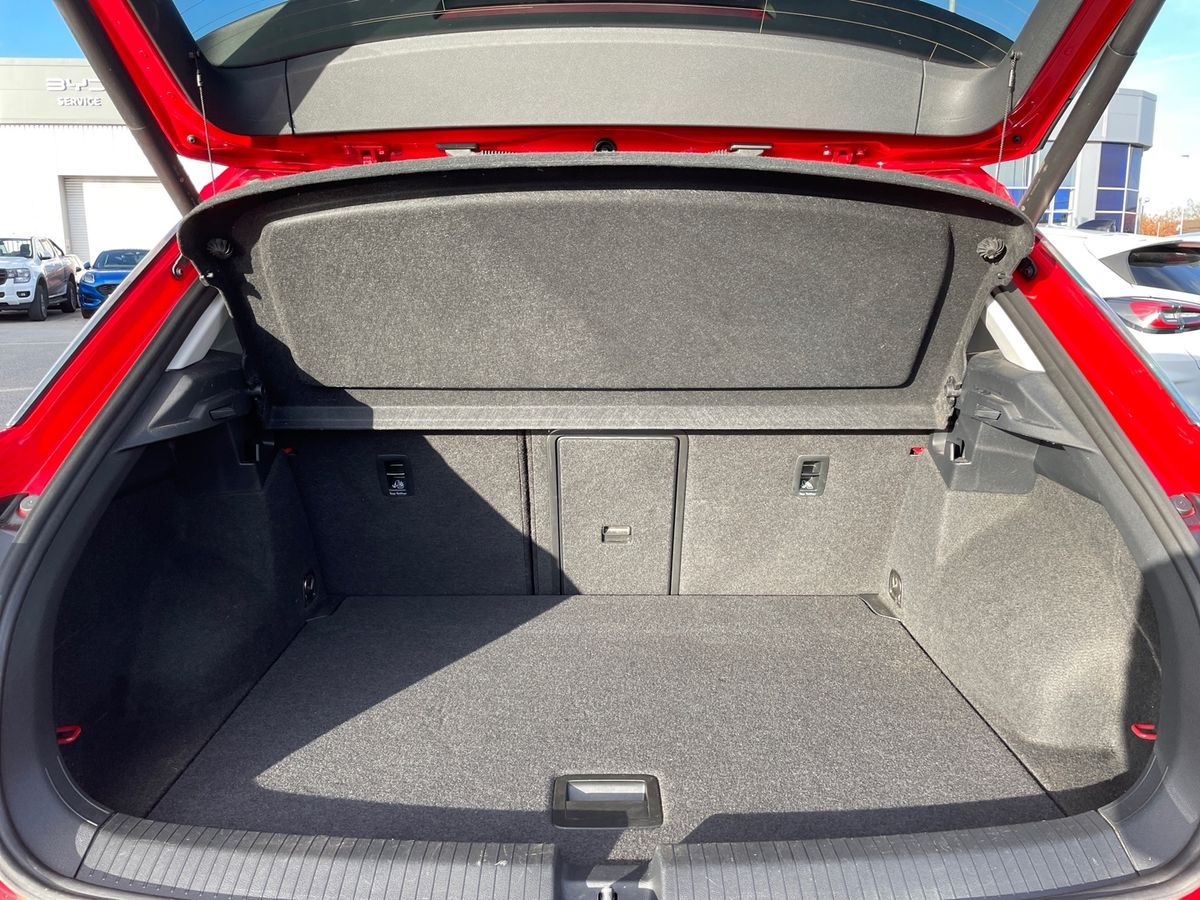 Used Volkswagen T-Roc 2021 for sale - 76401539: Photo 11