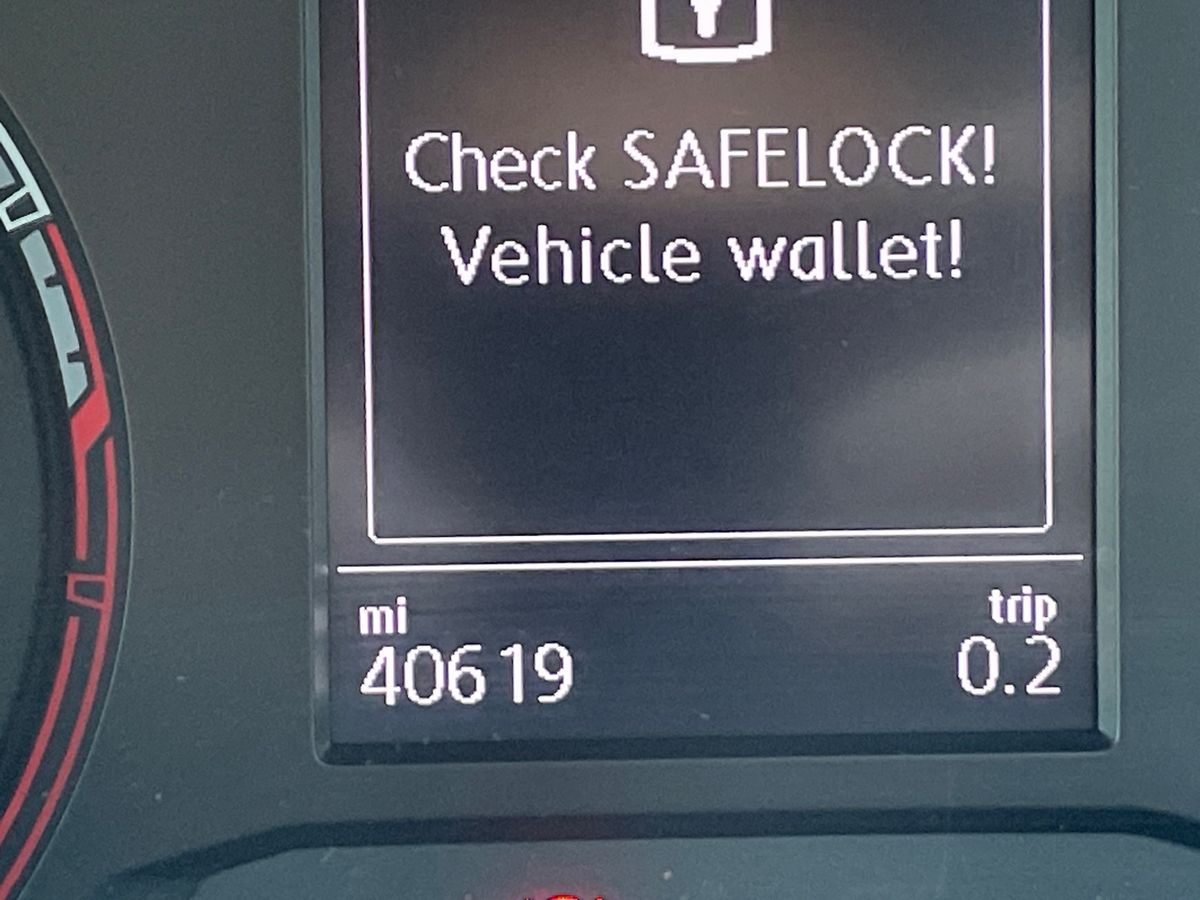 Used Volkswagen T-Roc 2021 for sale - 76401539: Photo 19